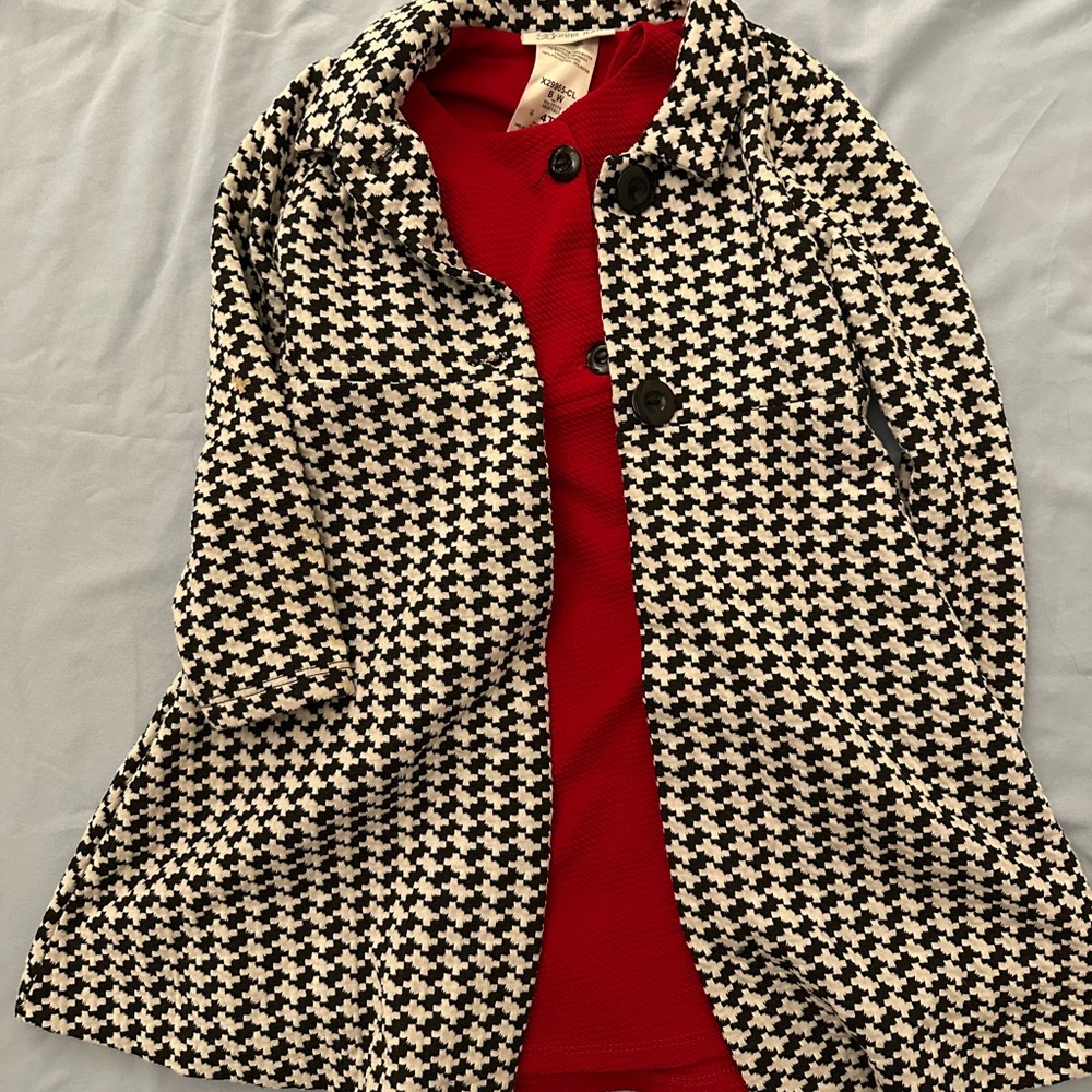 Need a Christmas outfit? 🎄🌟🎁